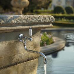 Rubinetto da parete classico PB con maniglia bianca, solo acqua fredda e lungo beccuccio cromato 1208853612.