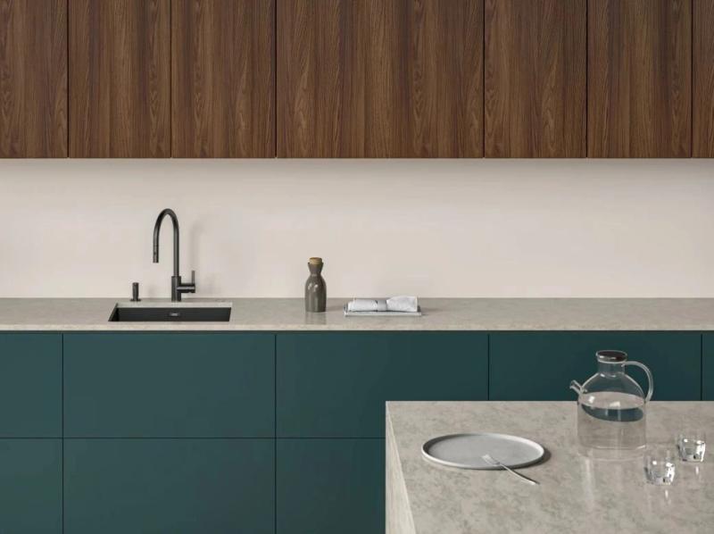 Franke Rubinetto da cucina Eos Neo con beccuccio estraibile a spruzzo nero spazzolato 115.0613.671