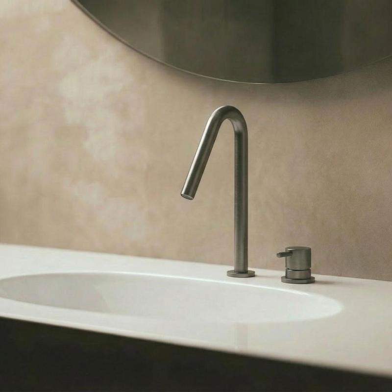 Waterevolution Flow Rubinetto lavabo a 2 fori PVD Gun Metal con piccolo V 120 mm di sbocco T1121VGME