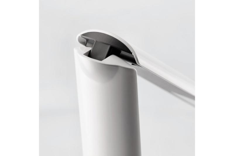 Decor Lampada da tavolo FLOWER 4W 240lm.AC220-240V 4000K batteria 1800MAh Ra>80 nero/bianco. 1208962481