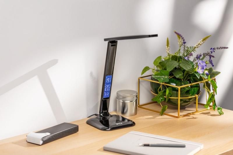 Decor Lampada da tavolo LINEAR 7W 420lm AC220-240V 3-CCT 5 Step Dimming PF>0 5 RA>80 nera 1208962501