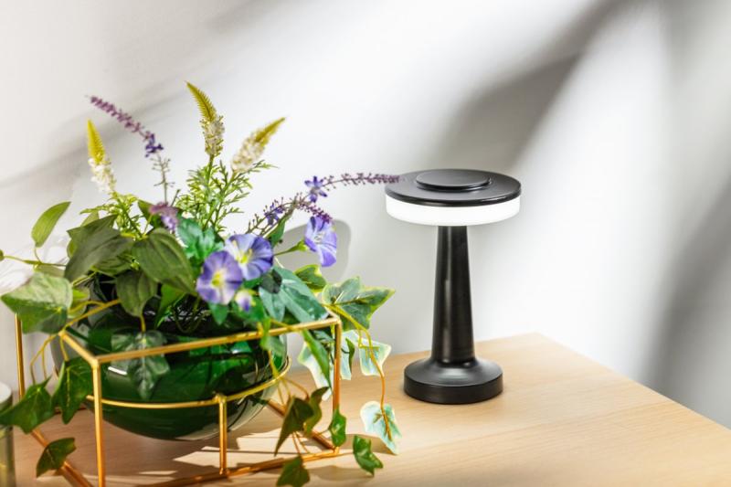 Decor Lampada da scrivania Monum 3W 200lm DC 5V 1A 3000 K 3 gradi. Batteria dimmerabile da 1800 mAh nera. 1208962504