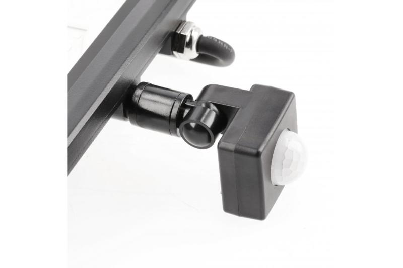 Proiettore LED iNEXT con sensore di movimento 20W 1600lm, PF>0,9, RA>80, IP65, 120°, 6400K, corpo nero 1208962859