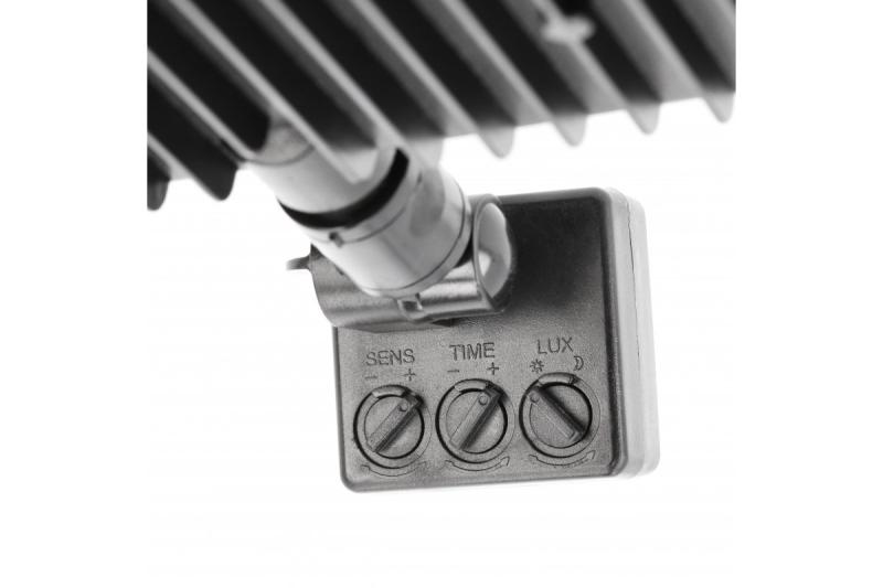 Faretto LED iNEXT con sensore di movimento 50W 4000lm, PF>0,9, RA>80, IP65, 120°, 6400K, corpo nero 1208962862