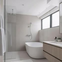 Waterevolution Flow termostato per doccia con set doccia rotondo in acciaio inossidabile T140TNRIE