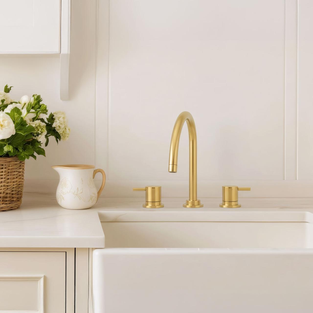 Waterevolution Flow rubinetto da cucina a 3 fori con bocca girevole e attacco per acqua filtrata light gold T152UWGE - Productafbeelding 2
