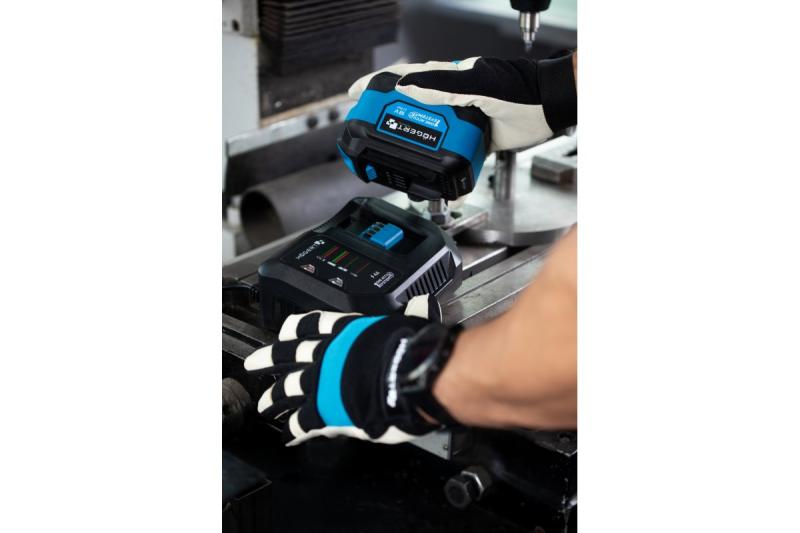 HÖGERT caricabatterie rapido per batteria 6A 18V