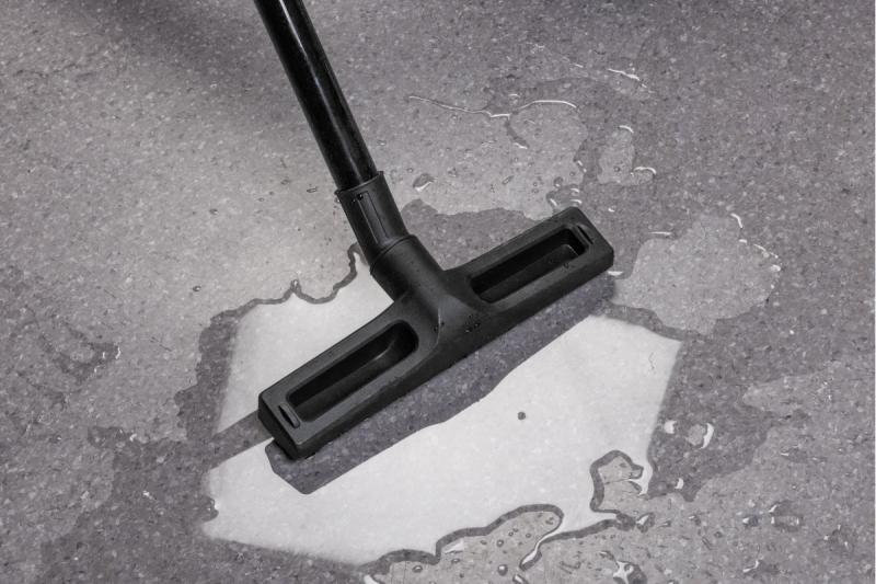 Aspirapolvere universale per uso umido e secco 20 l