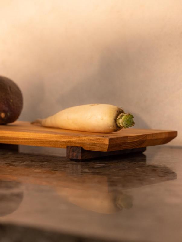 Woodsea Sushi S- Tavola per sushi in legno di frassino con piedini in legno di noce 30x12 cm 1208971584