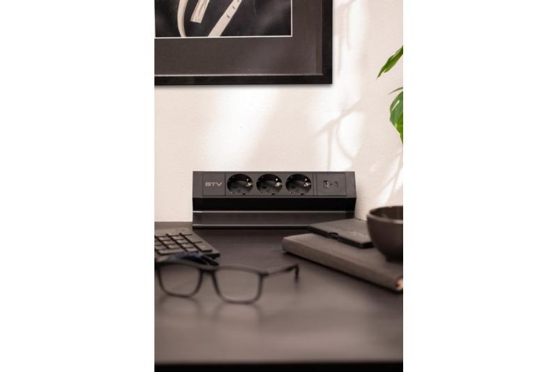 Presa per mobili BASCO, 3xSHUKO, USB A+C, cavo 1,5 m, nero