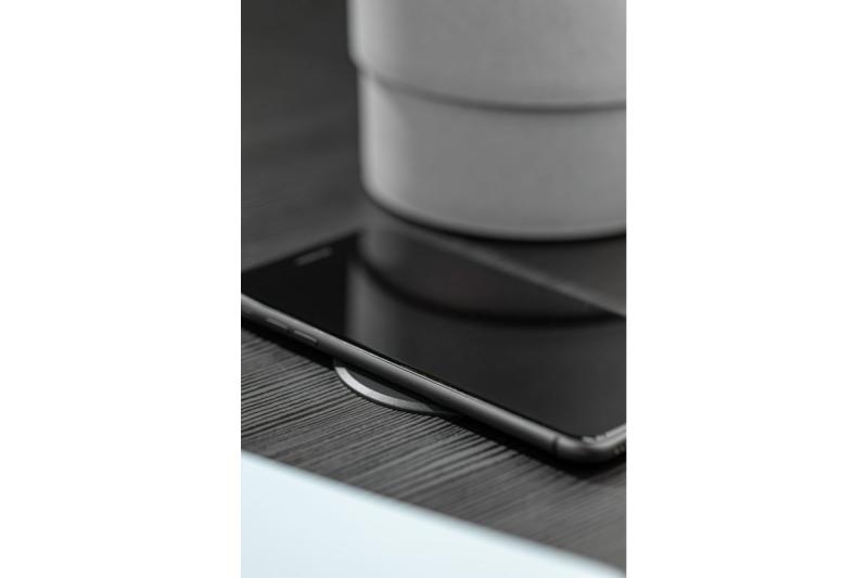 Dispositivo di ricarica wireless con ricarica rapida, incassato, nero